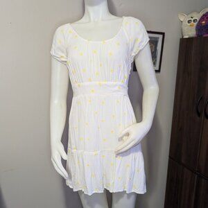 Forever 21 White Dress with Yellow Embroidered Flowers M GUC